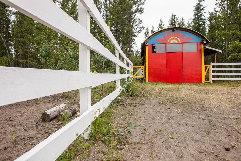 Hidden Valley Bed And Breakfast Whitehorse Exterior photo